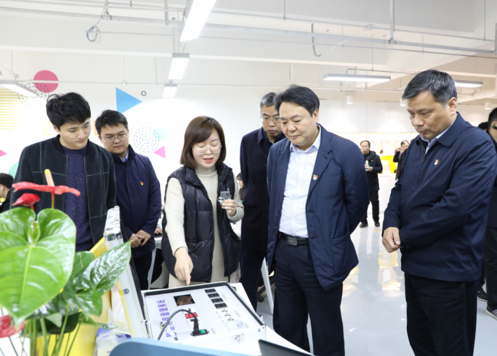 全市2020年第四季度基層黨建觀摩團蒞臨設(shè)計城觀摩