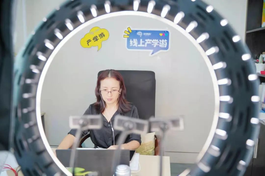 D2C平臺 | 2021專業考察——設計人才互聯網實訓項目來啦！