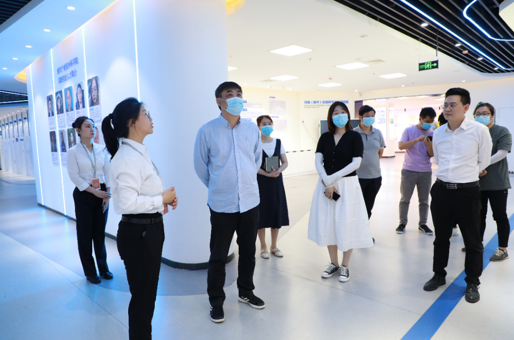 焦作市科協(xié)副主席李峰一行，蒞臨設(shè)計城開展省科普教育基地調(diào)研工作