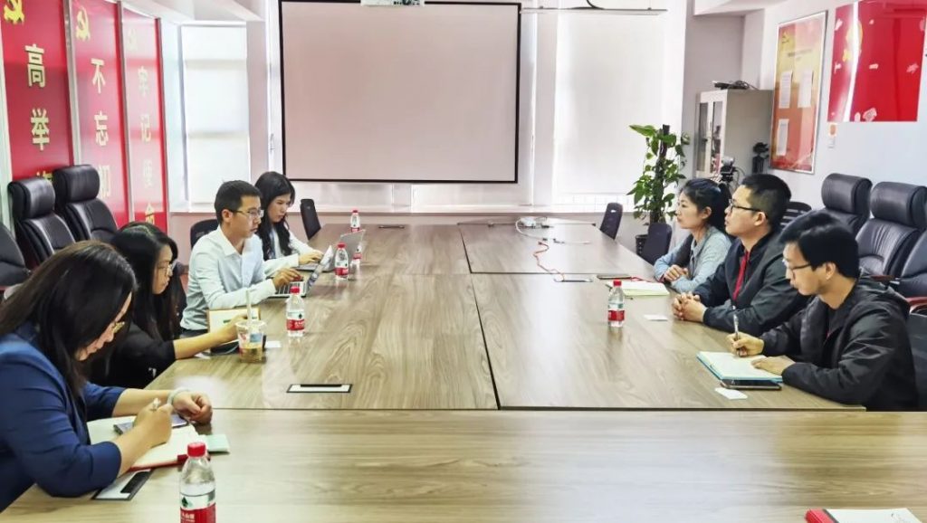 資深法律顧問團隊走進設計城，為企業高質量發展保駕護航！