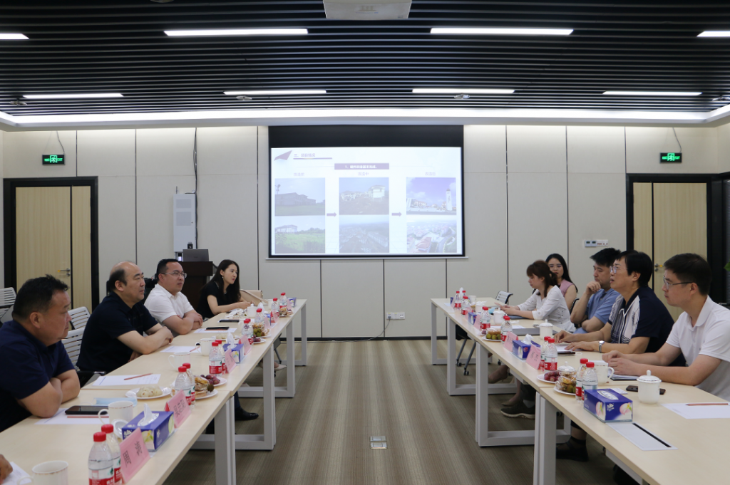 中原工業(yè)設(shè)計城陪同河南省工信廳副廳長郝敬紅一行前往深圳大灣區(qū)進(jìn)行參觀考察