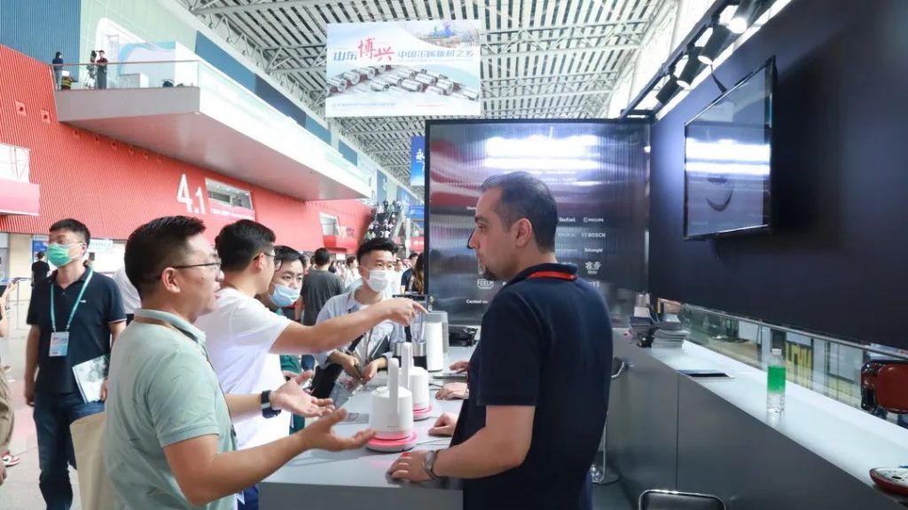 全球客商云集！設(shè)計(jì)城企業(yè)出征廣交會(huì)實(shí)力“吸睛”