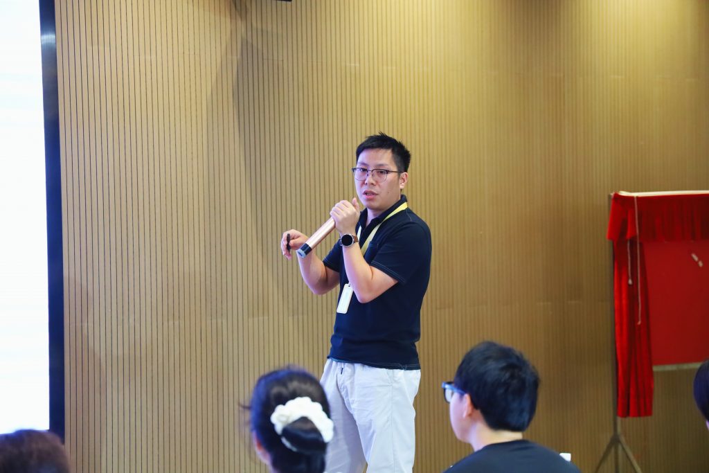 深化產(chǎn)學(xué)研交流 | 清華大學(xué)深圳國際研究生走進設(shè)計城